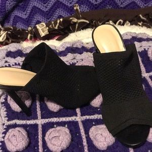 Sandal heals